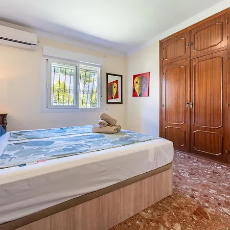Villa Rustic Spanish Saltwater Pool *